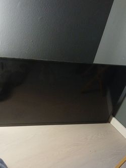 TOSHIBA 50" FLAT SCREEN