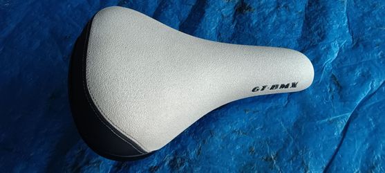 GT seat