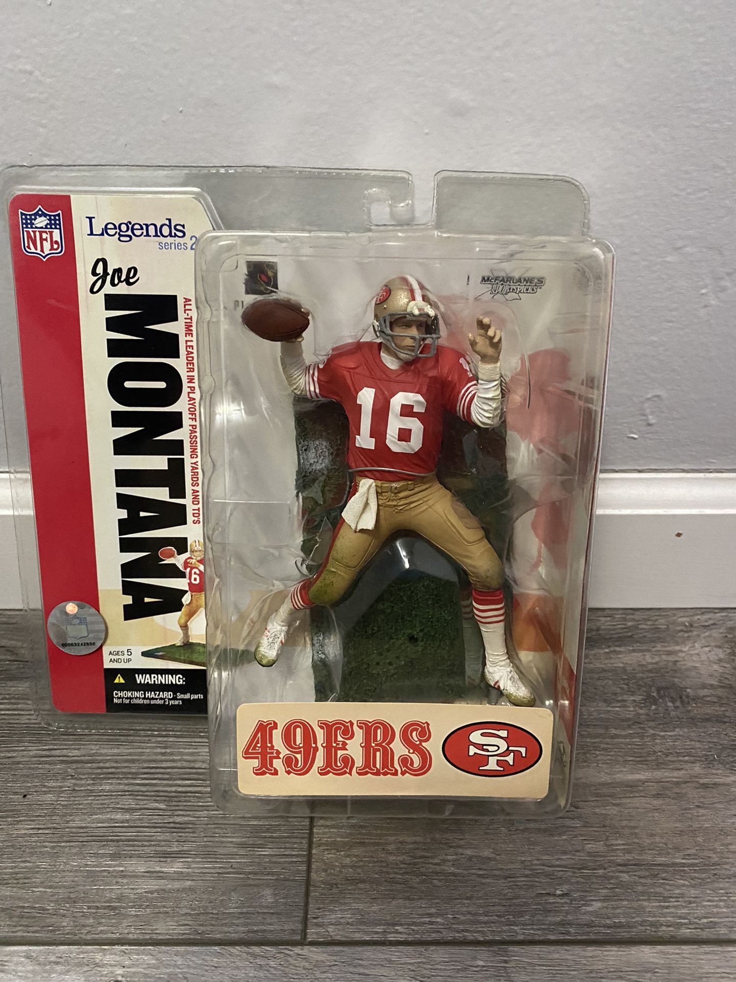 NFL Joe Montana 49ERS フィギュア ジョー モンタナ 超希少Mcfarlane