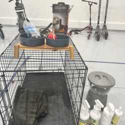 Estate sale Dog cage, Stain Remover, Vibration dog collar And Dog Bowls 