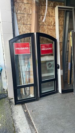 Milgard Radius Windows 20x58 $100 Both 