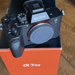 Sony A7RV