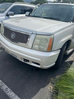 2004 Cadillac Escalade