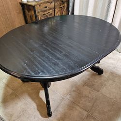 Dinning table with leaf