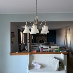Chandelier-1 Doesn’t Match Perfect Of Glass 
