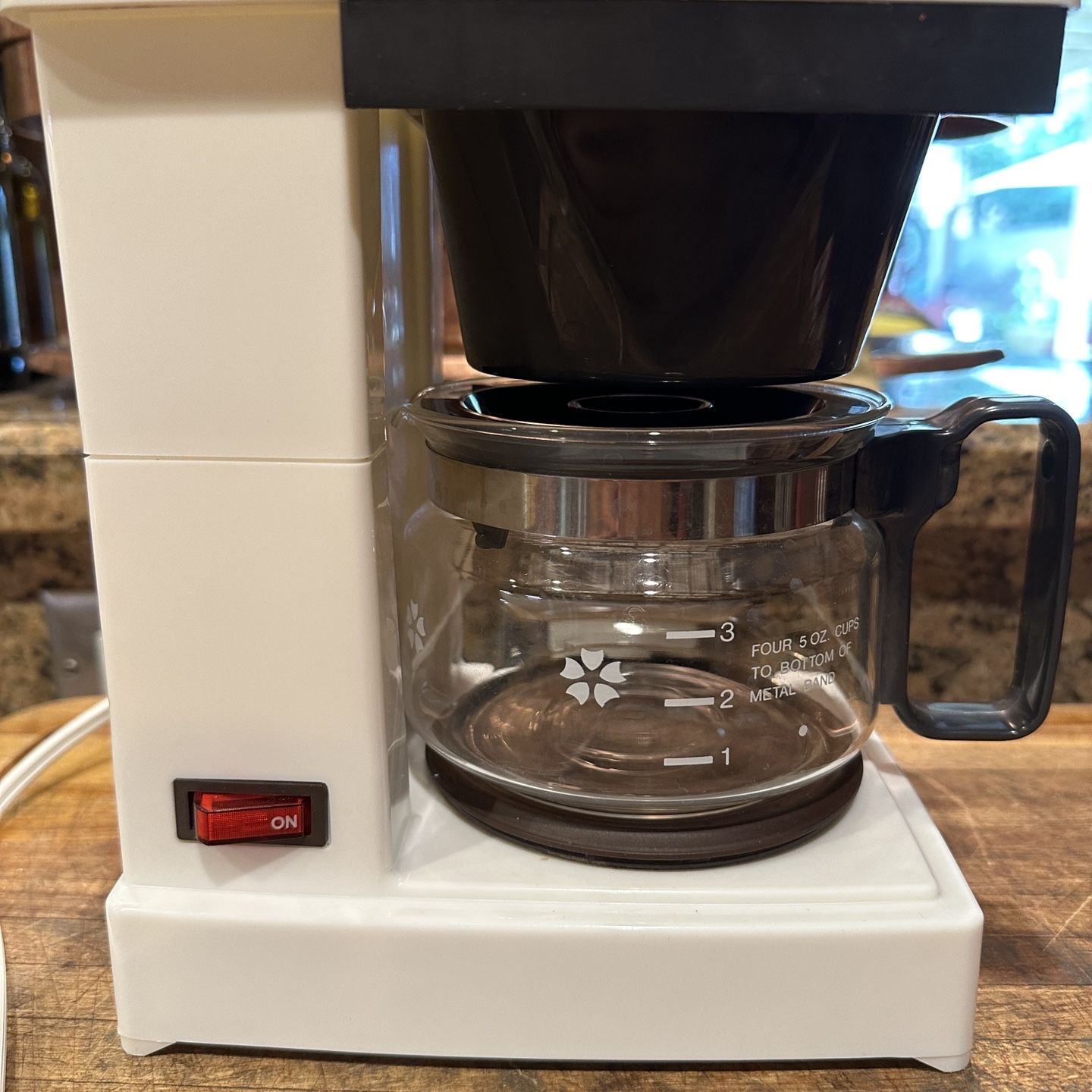 Mr Coffee Model JR-4 Vintage Mini 4 Cup Coffee Maker White Tested Works  Apartment RV Dorm for Sale in Rancho Cucamonga, CA - OfferUp