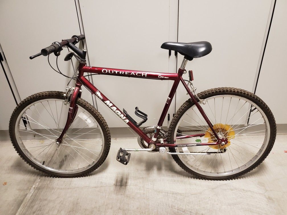 Magna Outreach 15 speed Shimano equipped