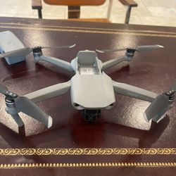 Mavic air 2 Drone 4K Comes With Remote And Charger 