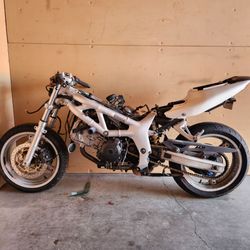 2000 Suzuki SV650 Parting Out!