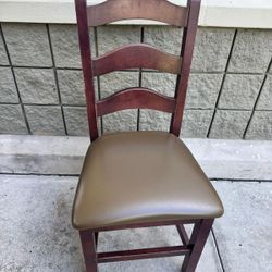 Restaurant Chairs (130 Pcs