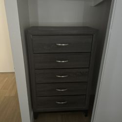 Dark Wood 5 Drawer Dresser – Good Condition