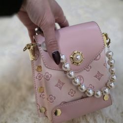 Lot Of 2 Accessorie Bags