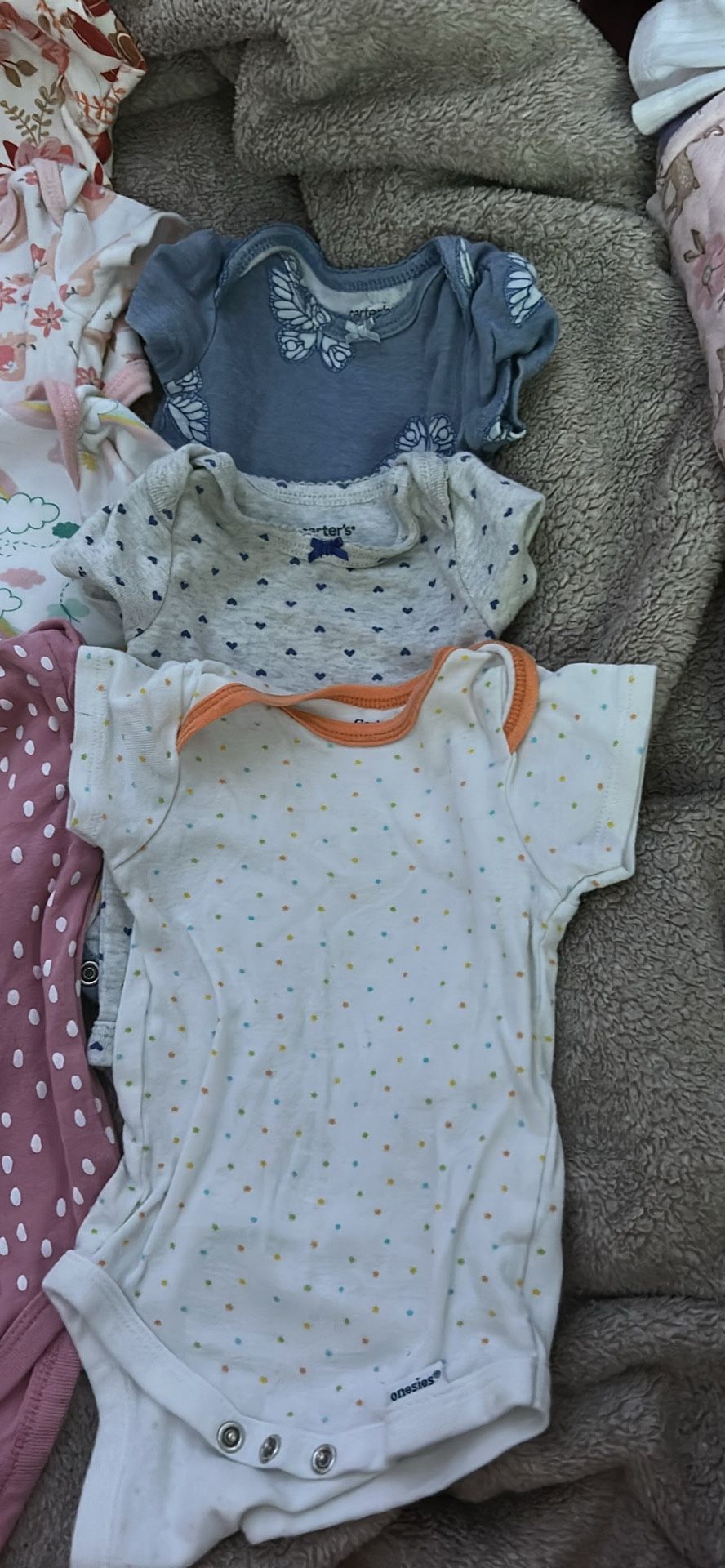 11-Piece Baby Girl Clothing Bundle – 0–3M | $6