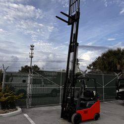 3 Tower 2014 Toyota Forklift 