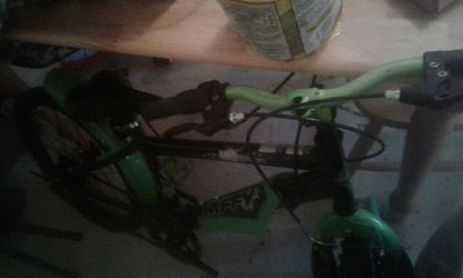 huffy mudslinger geen bike for Sale in Catoosa OK OfferUp