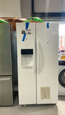 Frigidaire 22 Cu. Ft. Standard Depth Side-by-Side Refrigerator $700