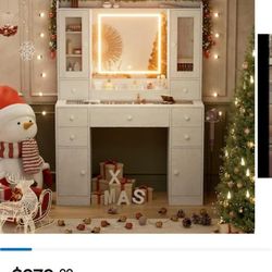 Vanity Mirror And LED Lights. Tocador Con Luces LED 