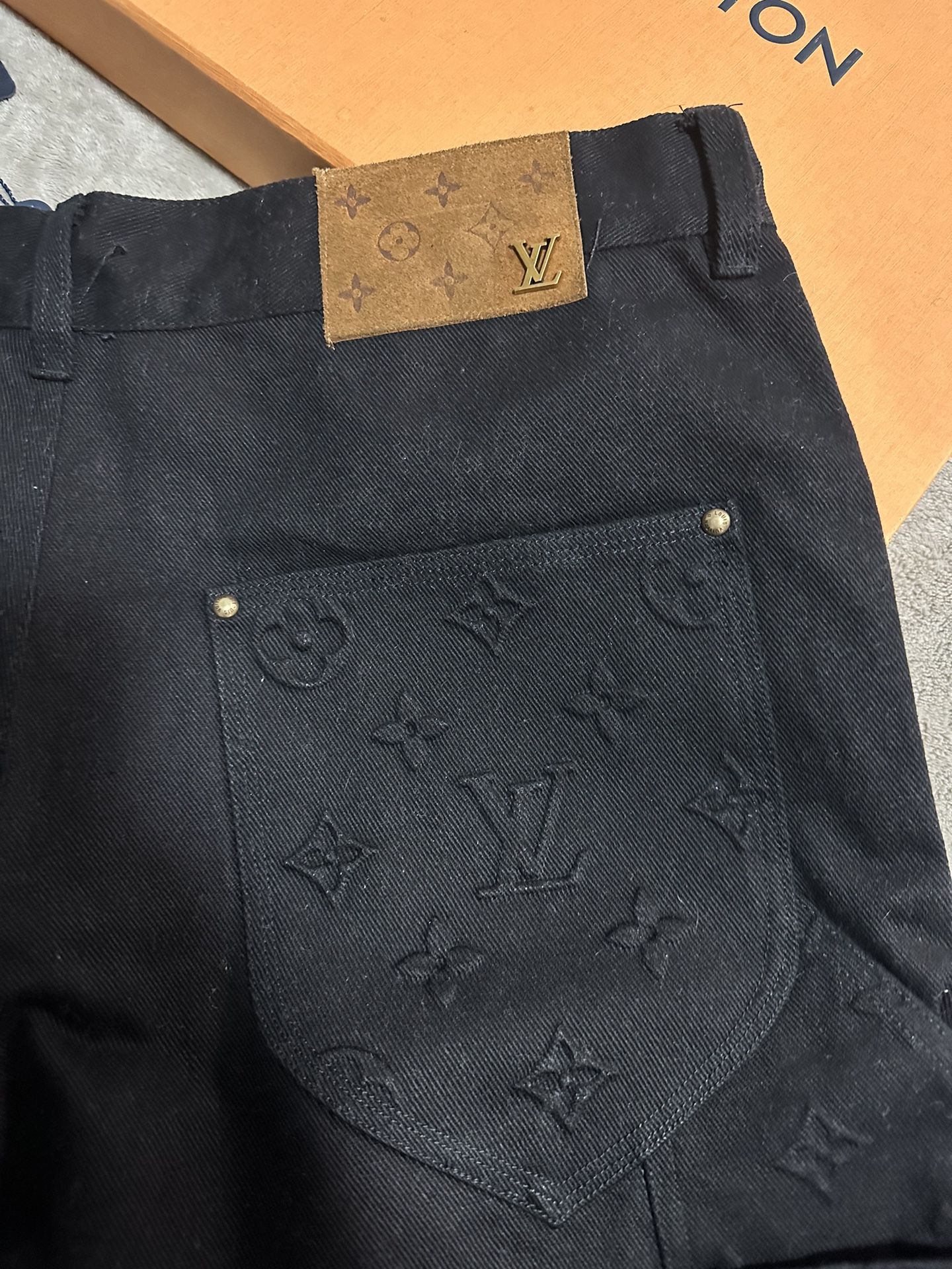 LV Louis Vuitton Monogram Workwear Denim Carpenter Pants Off-White 34 for  Sale in City Of Industry, CA - OfferUp