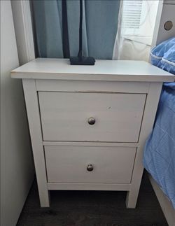 Night stand