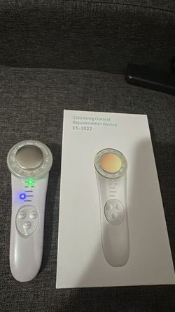 Cleansing Optical Rejuvenation Device