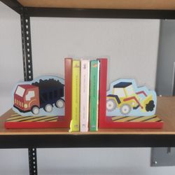 Cute Wood Children's Bood Ends