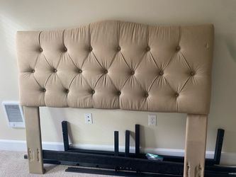 Tufted Headboard - Queen
