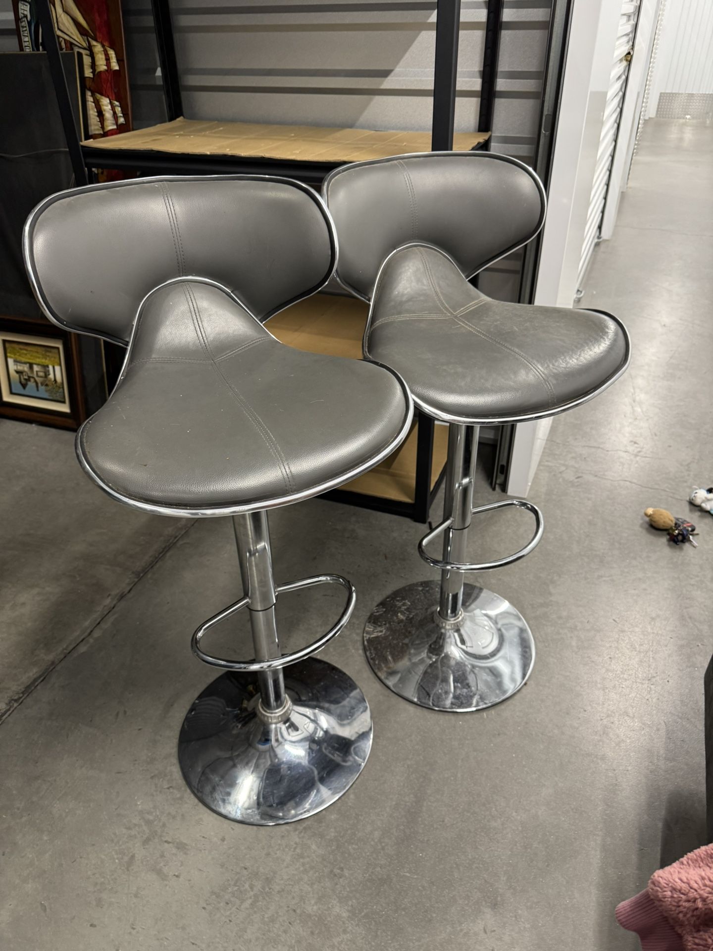 2 Adjustable Bar Stools