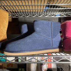 KOOLABURRA By UGG women Size 11 $40 Each