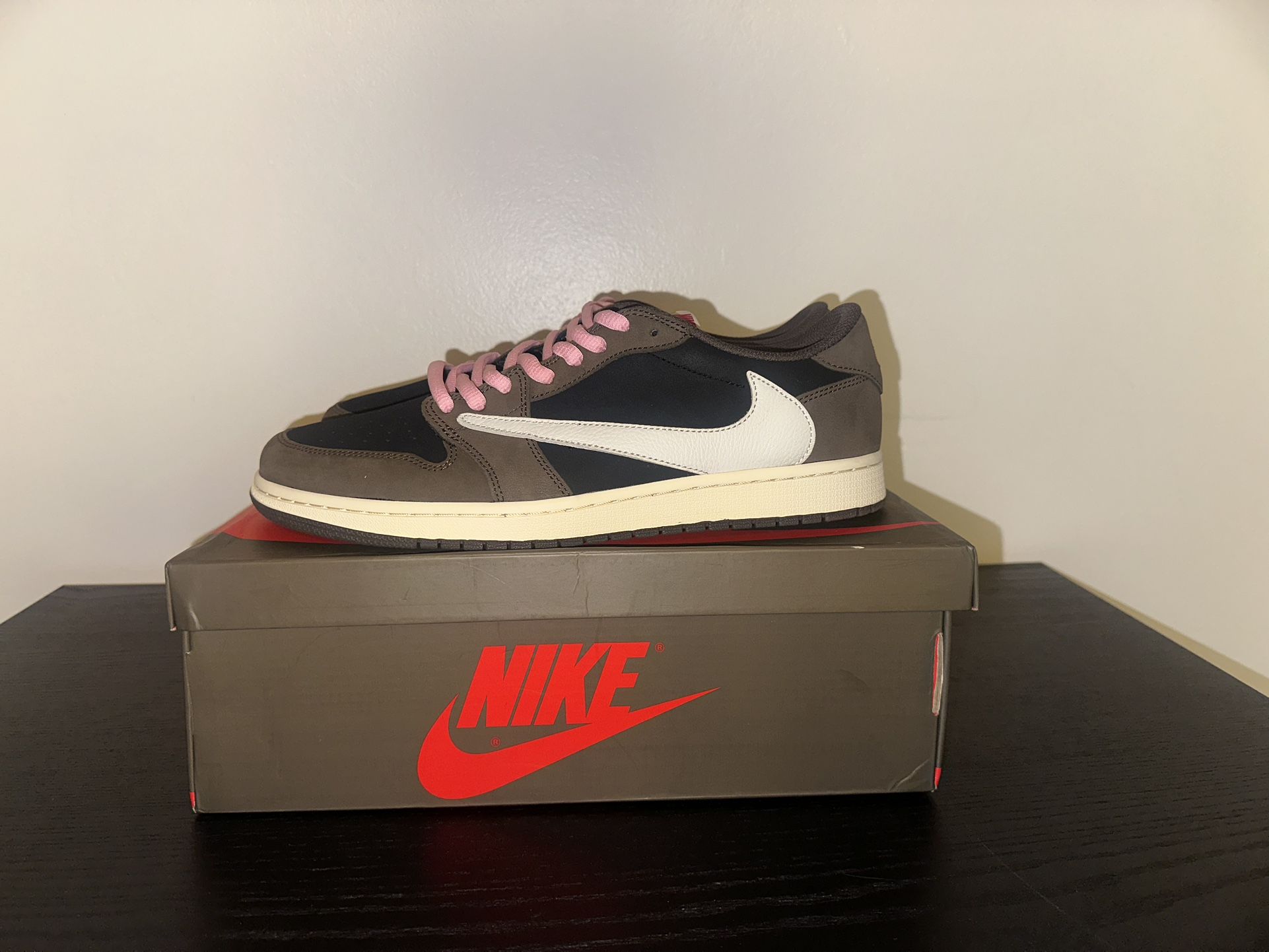 Air Jordan 1 Travis Scott Mocha Low