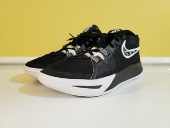 NIKE Men's Kyrie Flytrap 6 Sneakers w/ Patterned Swoosh (11.5) Black/White