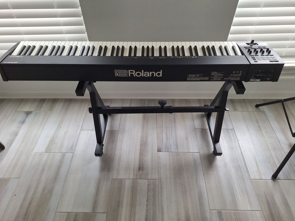 Roland A-88MKII 88-Key MIDI Keyboard Controller