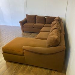 Rowe Furniture Sectional Couch Sofa *Free Delivery*