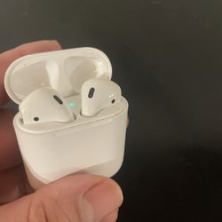 AIRPODS 2nd Gen Brand New 
