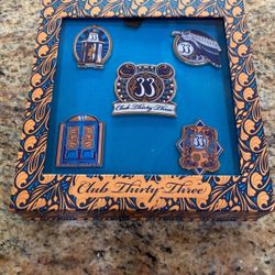 Club 33 Pin Set