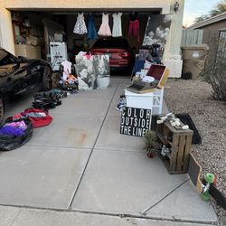 Yard sale !!