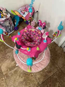Minnie Mouse bouncer