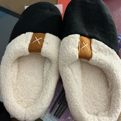 Mens Warm Fuzzy Slip On Slippers, 