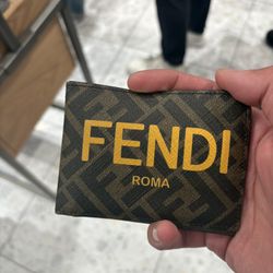 Men’s Wallet (authentic 100% Fendi)