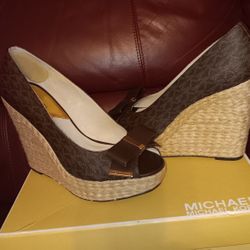 Michael Kors Dress Shoes Womens Size 9.5