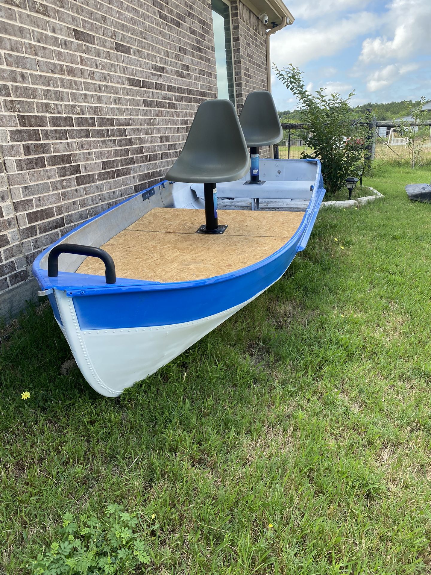 12ft Aluminum Boat MAKE OFFER
