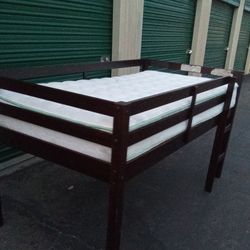 LOW LOFT TWIN BED FRAME WITH MATTRESS