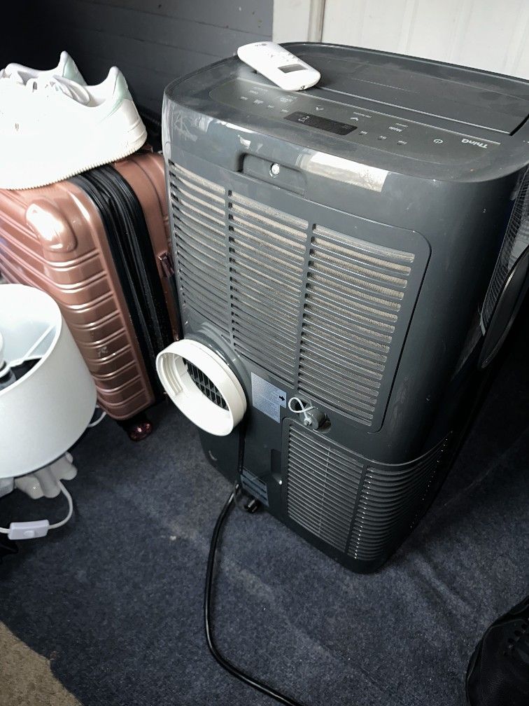 LG PORTABLE AIR CONDITIONER