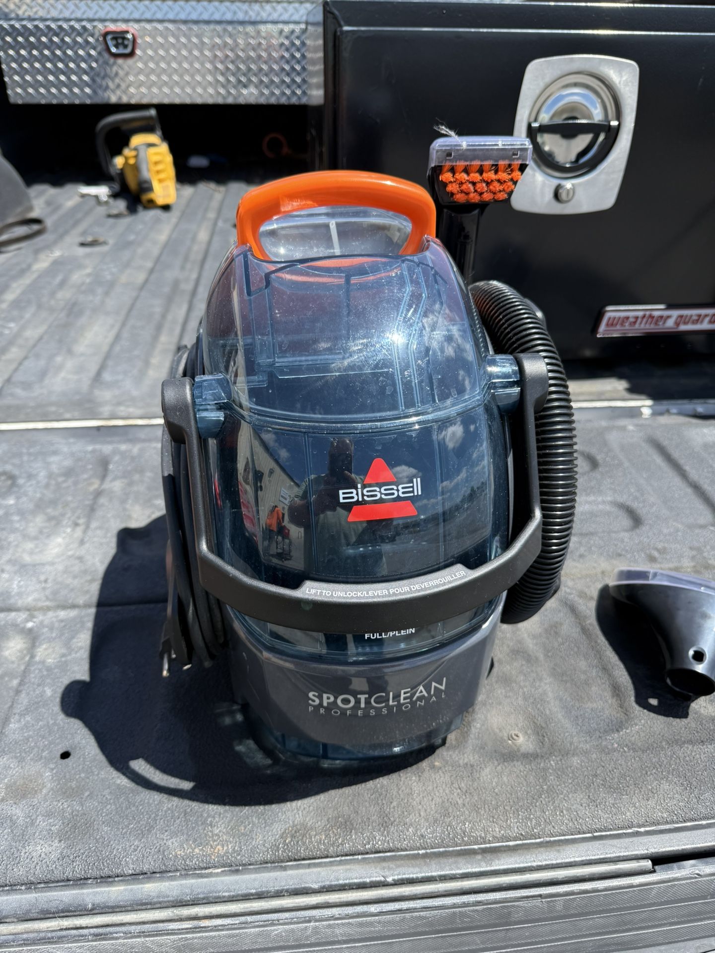 Bissell Spot Clean Pro. Portable Carpet Cleaner.