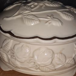 Rose Pattern Ceramic  Keepsake 