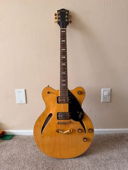 Gretsch Cat Streamliner with Case