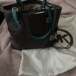 Limited Edition Michael Kors Tote 