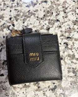 Wallet miu miu
