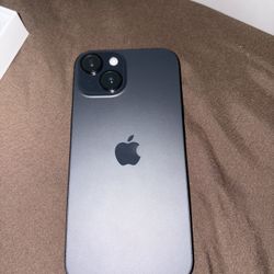 iPhone 15 128GB