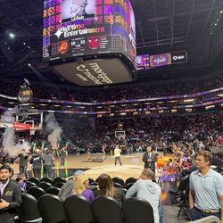 Suns vs Hornets 3.8 - Row 2! 200/each