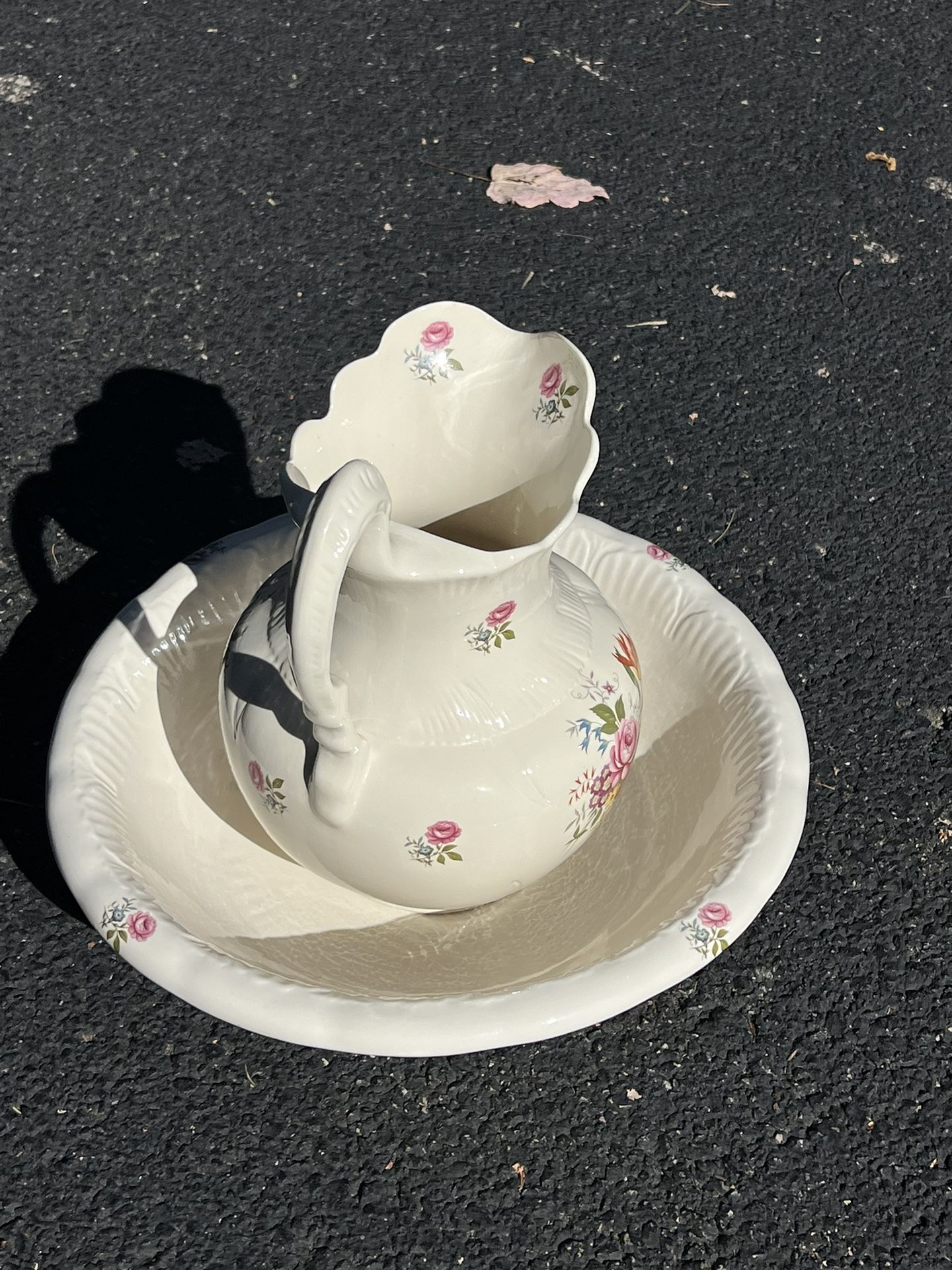 Beautiful Porcelain Pitcher And Water Bowl.